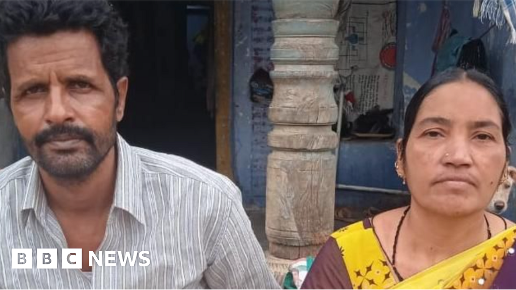 Двойка с „Грешен номер“ се бори с депортирането в Индия