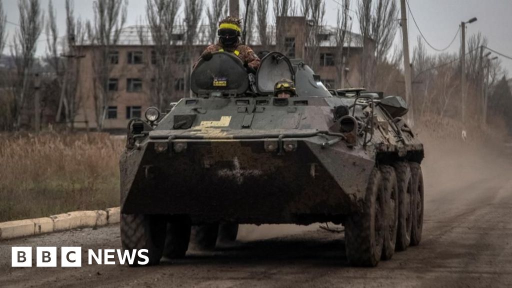 Ukraine loses embattled eastern town