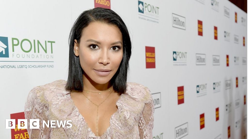 Naya Rivera Glee star presumed dead after boat trip with son