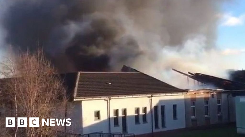 Fife primary school evacuated after fire breaks out