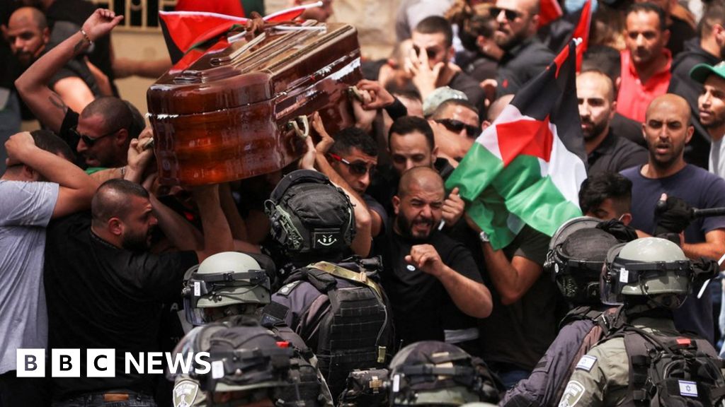 Shireen Abu Aqla: Violence at Al Jazeera reporter’s funeral in Jerusalem – BBC