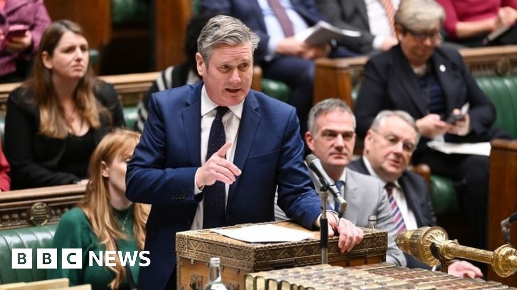 PMQs: Nurses strike is a badge of shame, Labour leader says