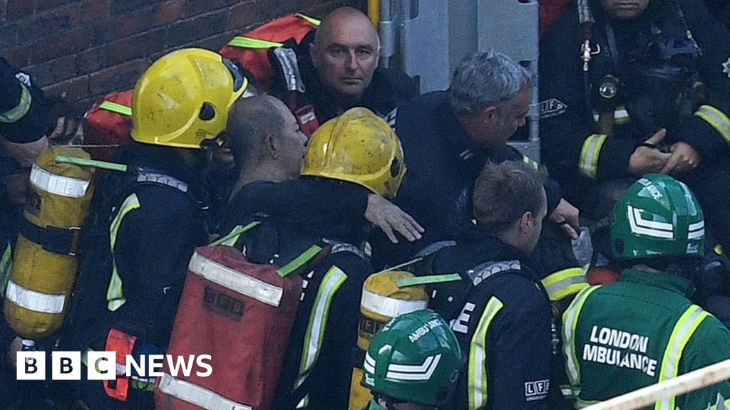 London Fire Some Victims Will Be Kept Unconscious For Days Bbc News