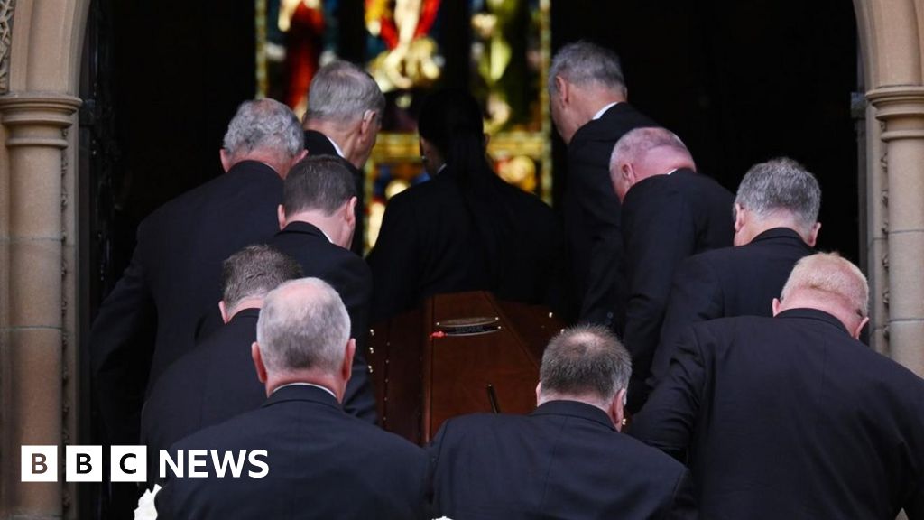 Cardinal George Pell's funeral sees mourners and protesters