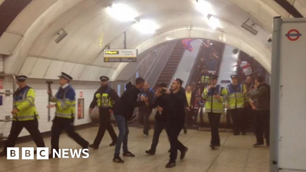 Charing Cross Tube station evacuated due to smoke bomb - BBC News