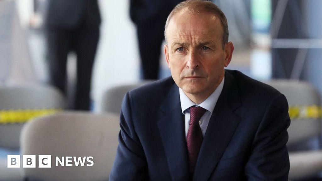 Brexit: Mícheál Martin visits Belfast ahead of protocol talks