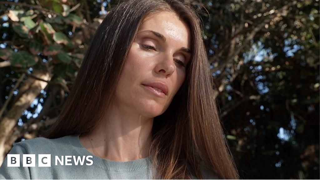 Epstein accuser: Maxwell is a 'master manipulator'