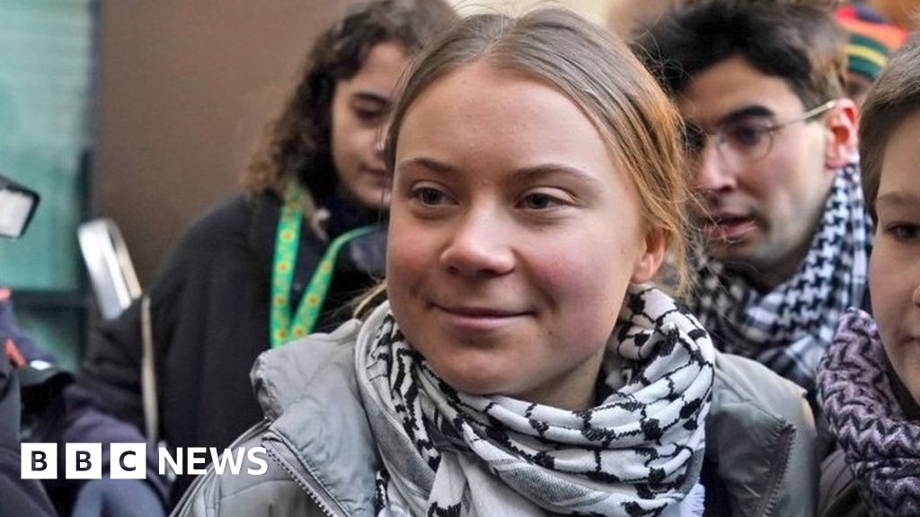 Greta Thunberg buvo išteisinta po to, kai buvo neteisėtai suimta protestuojant