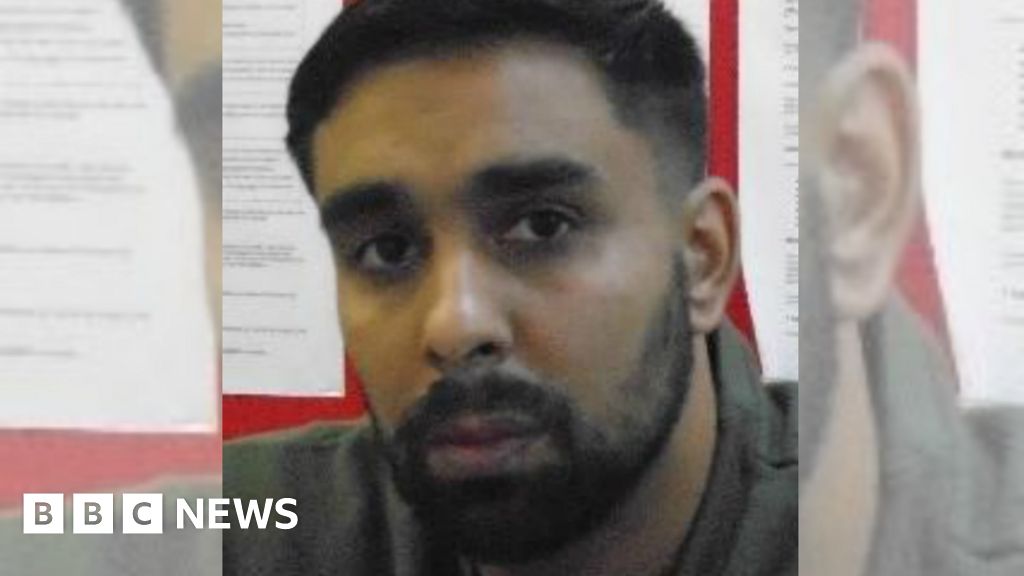 Rochdale Dealer Who Set Up Drugs Ring On Release From Prison Jailed Bbc News 