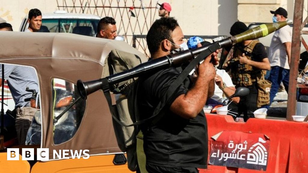 Iraq: At least 23 dead amid fighting after Moqtada al-Sadr quits