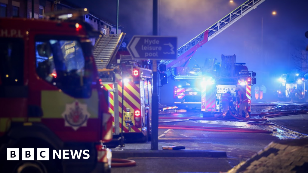 homes-evacuated-due-to-huge-fire-at-music-festival-business-warehouse