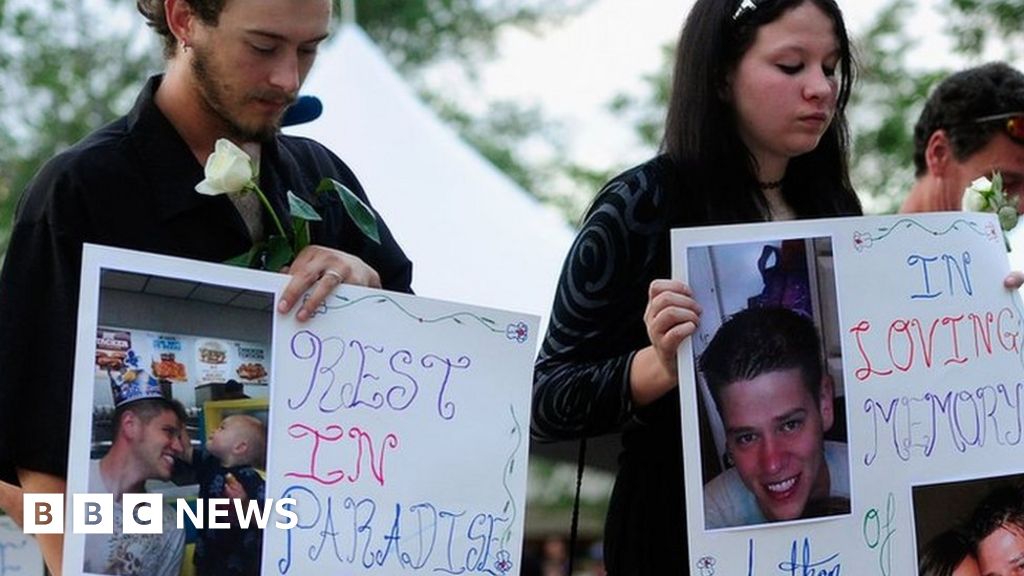 Oregon shooting: The mass killing 'contagion effect' - BBC News