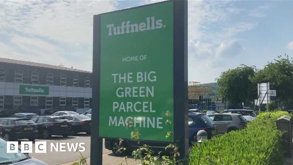 Tuffnells: Parcel firm goes bust with loss of more than 2,000 jobs