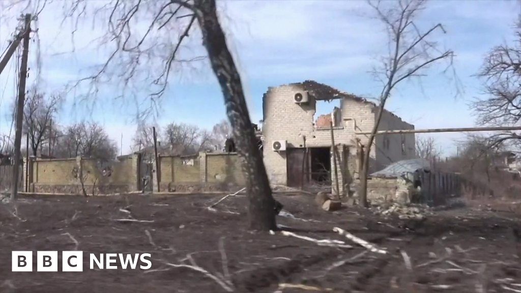 Ukraine war: Silent streets in wiped out Donetsk town