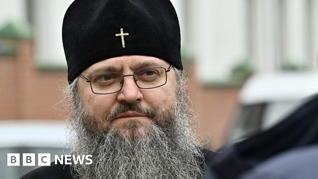 Wojna na Ukrainie: duchowieństwo prawosławne mówi, że nie opuści klasztoru w Kijowie