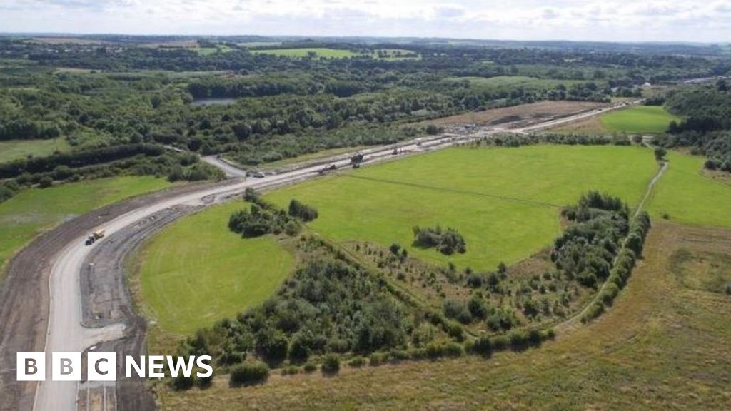 Wakefield Eastern Relief Road opens after new river crossing BBC News