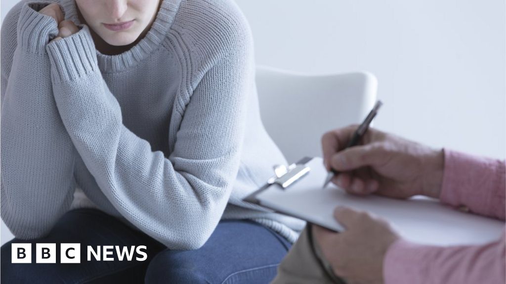 NI health trusts 'stopped from carrying out early abortions'