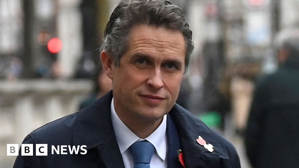Sir Gavin Williamson to stand in new Staffordshire constituency