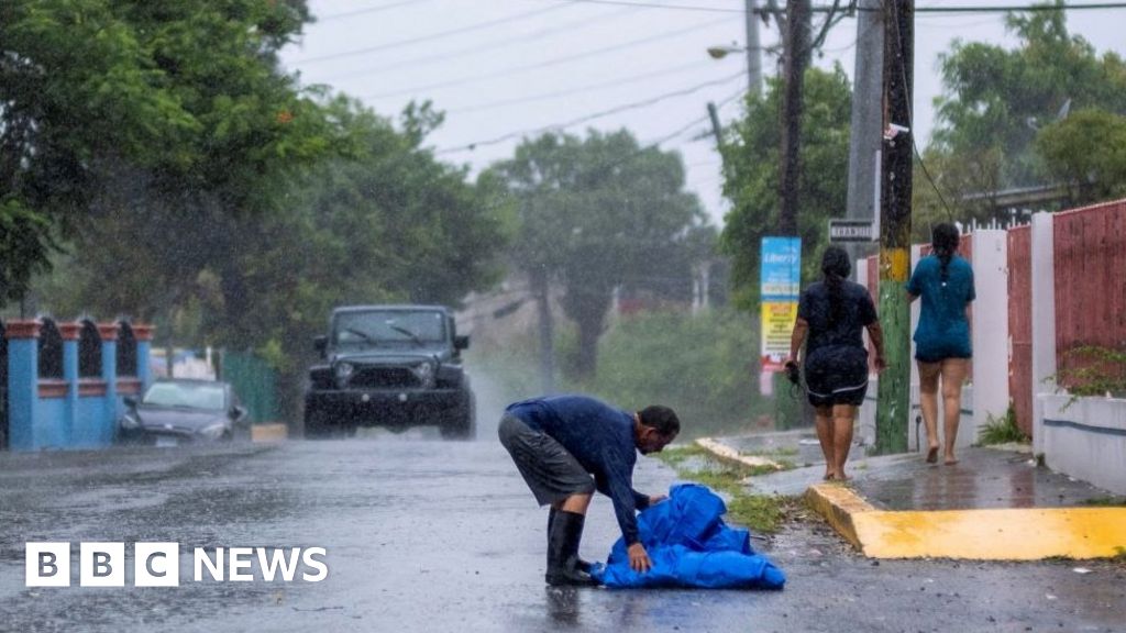 Hurricane Fiona knocks out Puerto Rico’s power