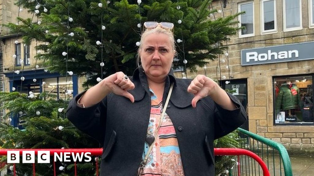 Hebden Bridge Residents split over smaller Christmas tree