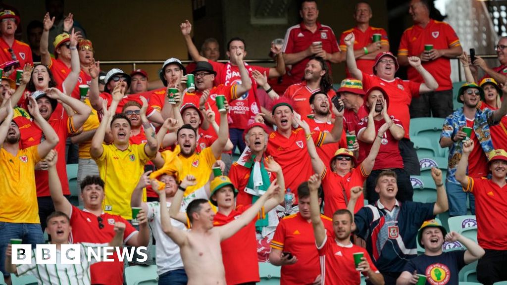 Euro 2020: Wales fans 'won't be allowed in' to Netherlands - BBC News