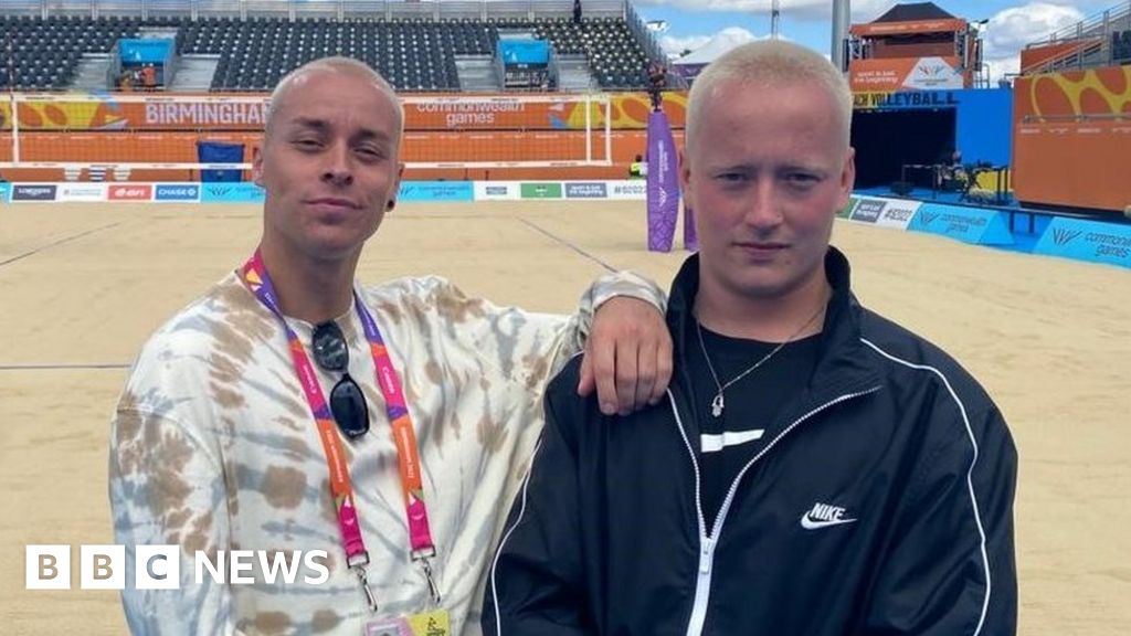 Birmingham Commonwealth Games sand rake dancers 'Viral reaction is