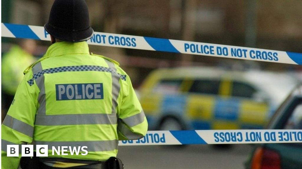 Police launch murder investigation in Slough BBC News