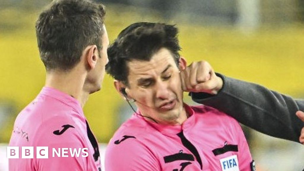 How a referee being punched shut down Turkish football