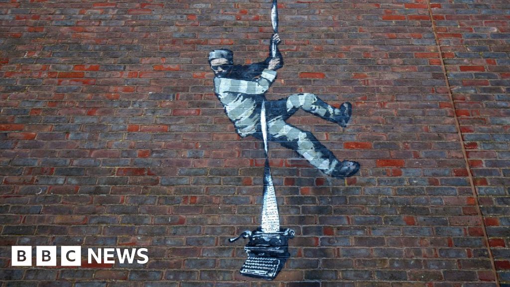 Banksy Reading Jail Mural Should Become Part Of Arts Hub