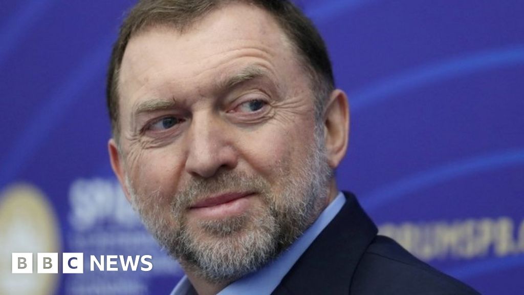 UK bank accounts frozen over 'oligarch links'
