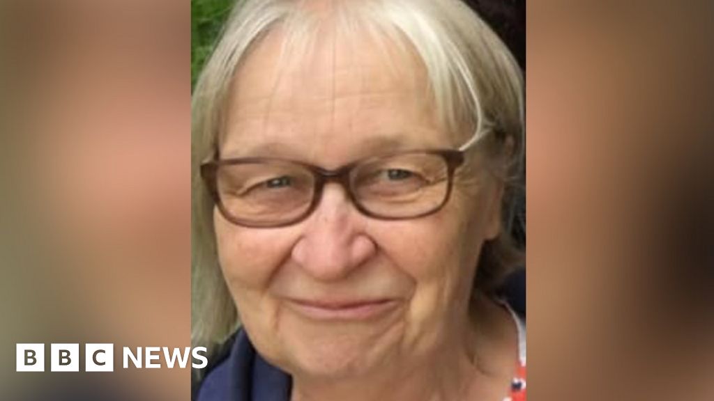 Tributes to woman killed by falling tree near Verwood