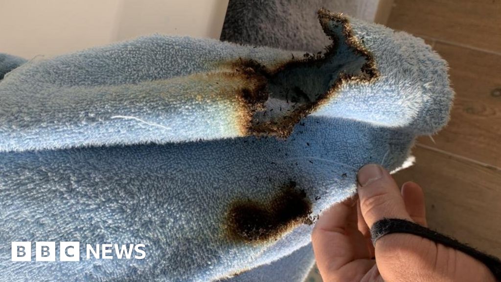 Mirror near window causes dressing gown fire 