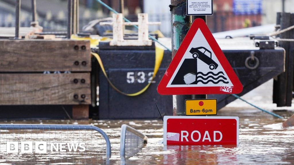 UK braced for wind and rain as Storm Dennis nears