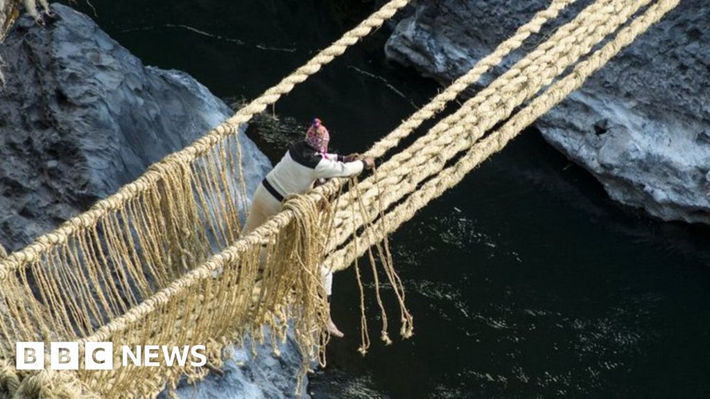 inca hanging bridges