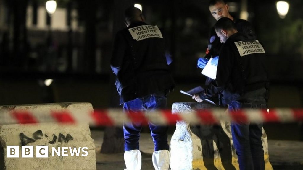 Paris Knife Attack: Seven Injured, Four Seriously - BBC News