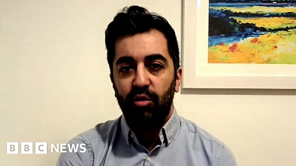 Humza Yousaf: Scotland 'not contemplating' reducing isolation