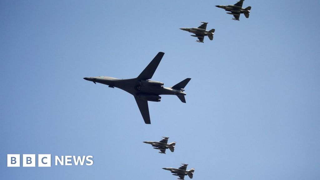 US Flies Bombers Over South Korea In Show Of Force - BBC News