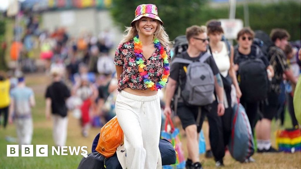 Glastonbury Festival Officially Starts As Emily Eavis Opens Gates ...