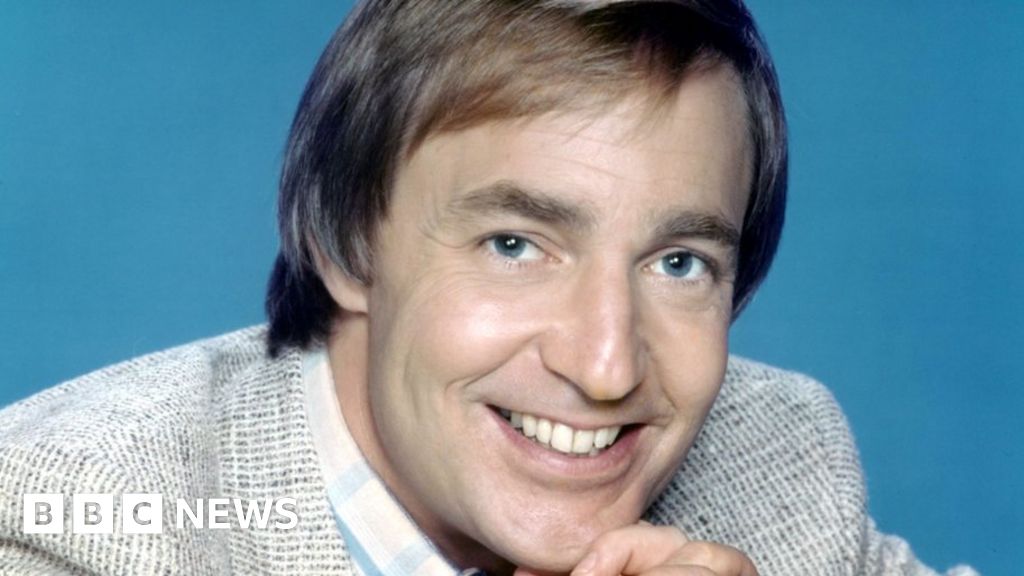 Kelly Monteith: US comic who had own UK show dies at 80