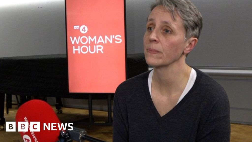 Free speech row prof Kathleen Stock: Protests like anxiety dream - BBC News