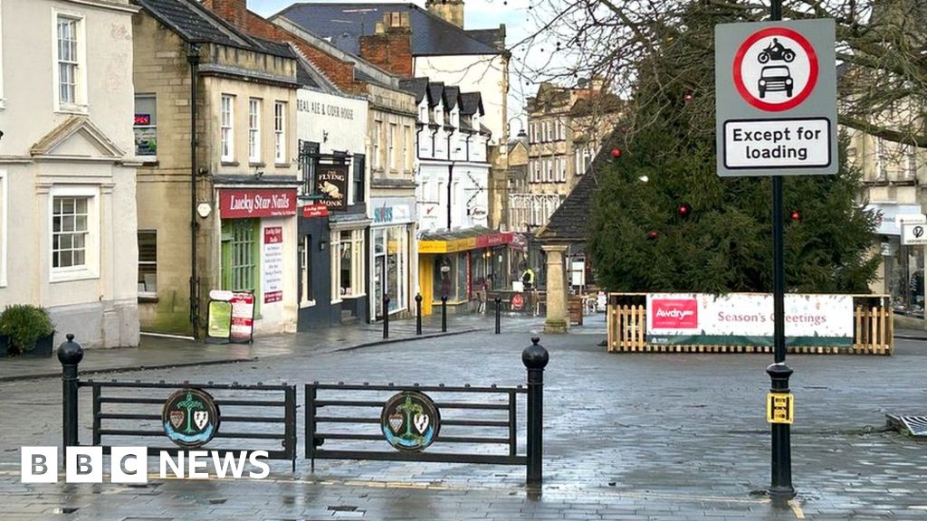 Chippenham Market Place gates reinstalled after near misses