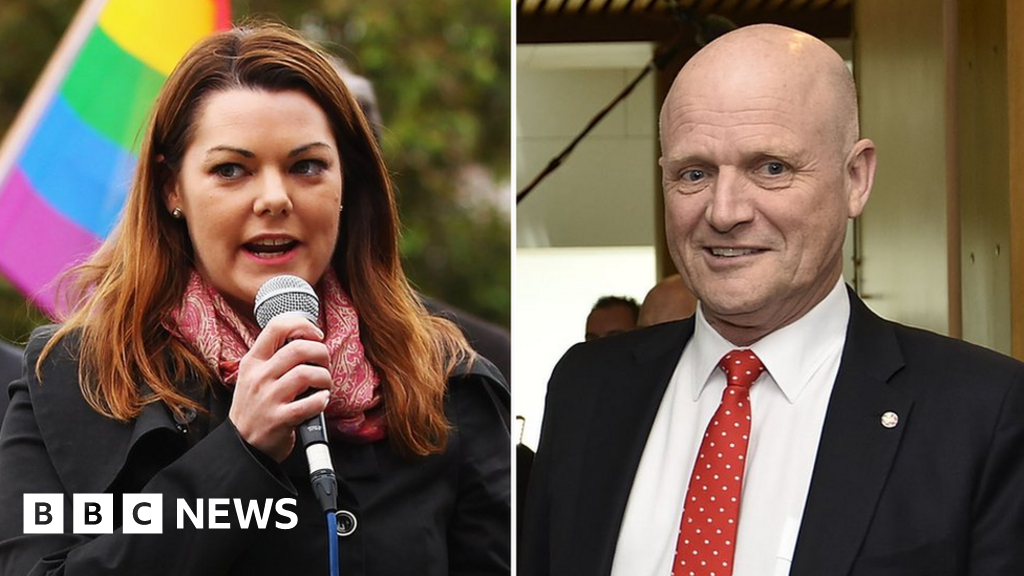 senator Leyonhjelm criticised for 'sexist slurs' BBC