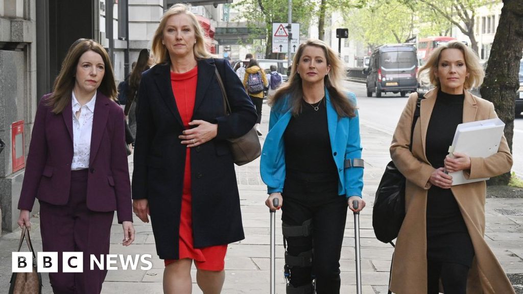 Martine Croxall, Annita McVeigh, Karin Giannone and Kasia Madera begin legal action against BBC - BBC News