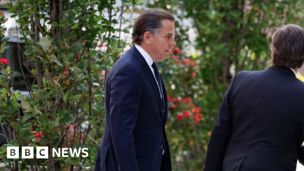 Hunter Biden arrives in court on Wednesday