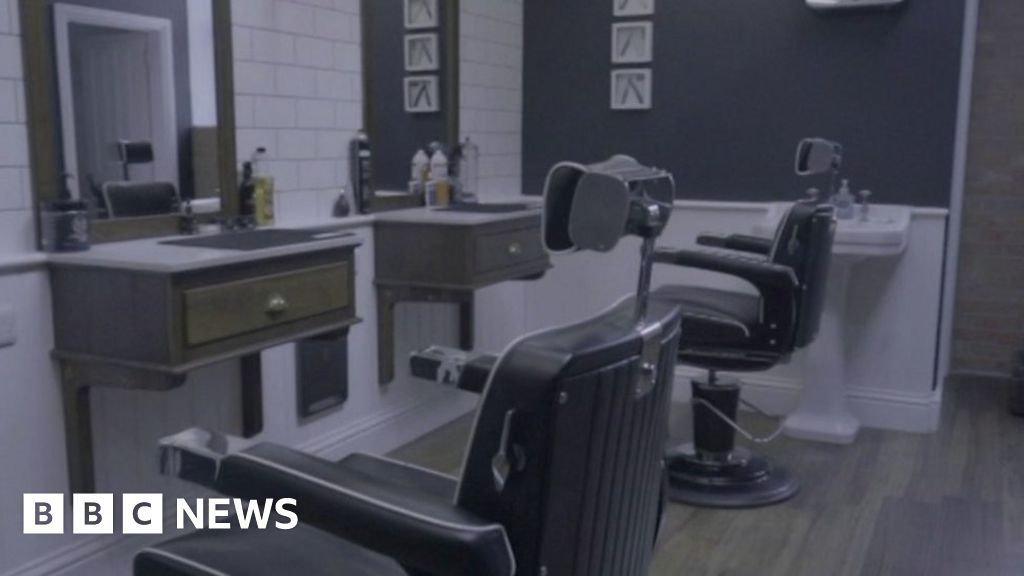 Barbers offering haircuts in defiance of lockdown rules BBC News