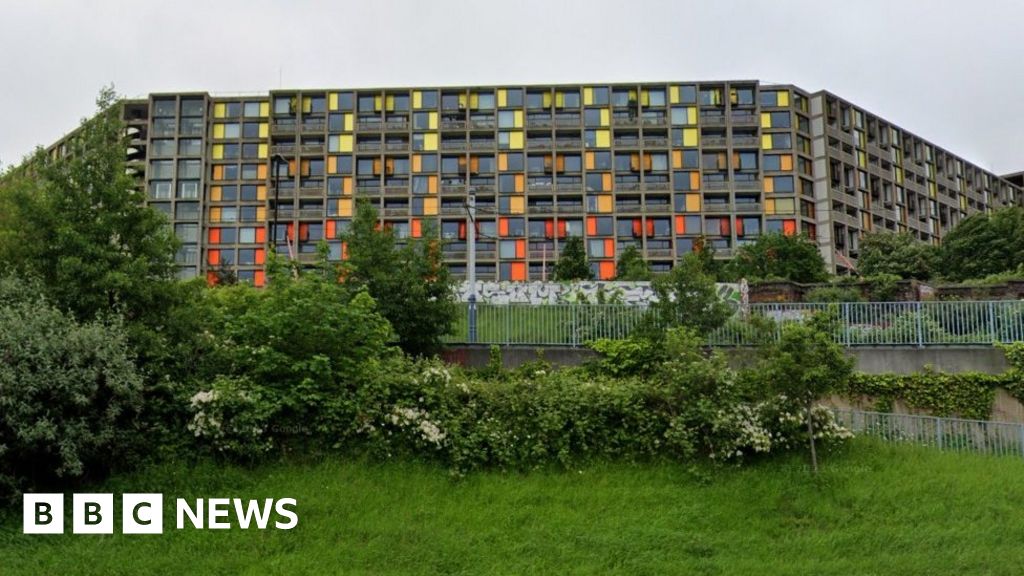 Redevelopment plan for Sheffield's Park Hill flats revealed BBC News
