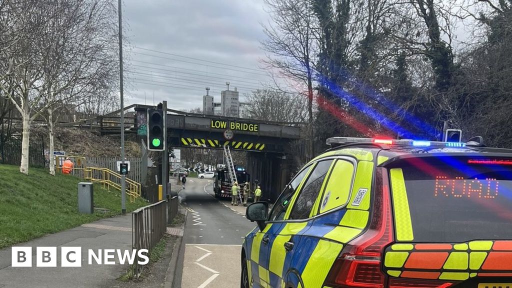 Lorry Strikes Railway Bridge In Kettering