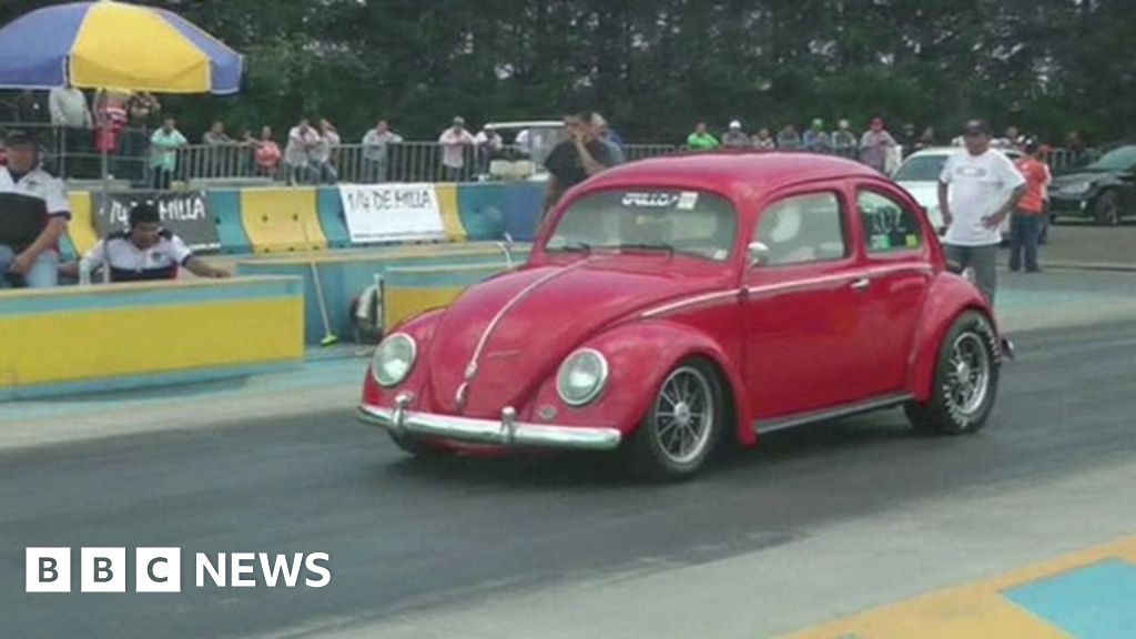 Volkswagen beetle in mexico