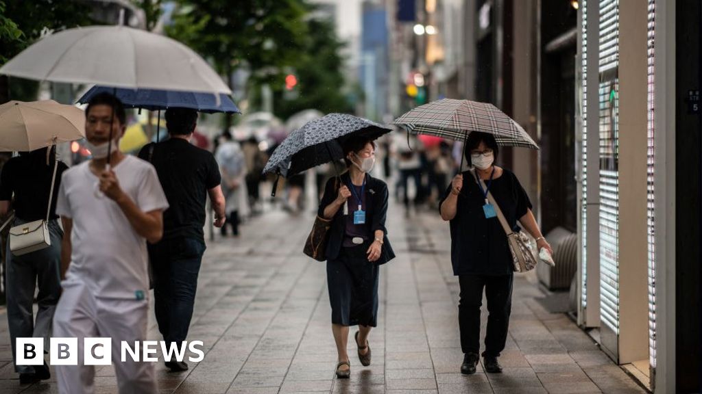 Coronavirus: Japan's household spending slumps at record rate - BBC News