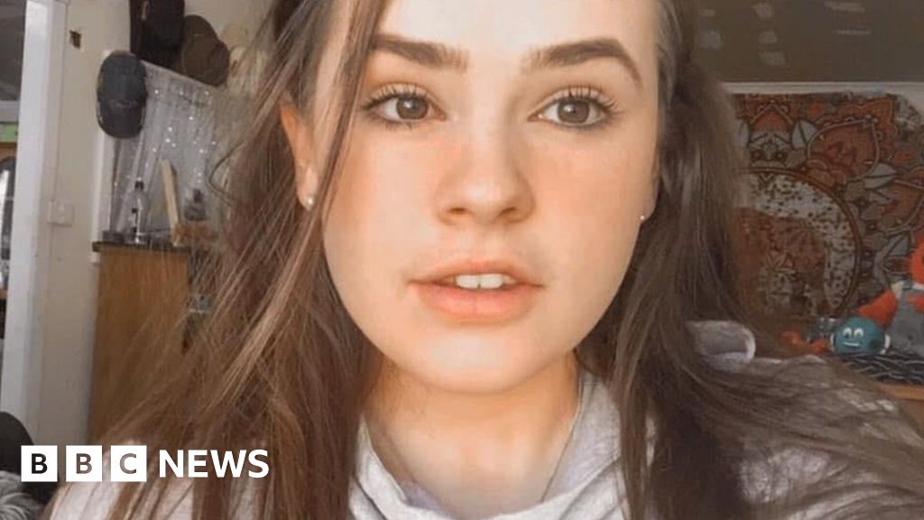 Australia fires: family blames teen death on the wild fire smoke